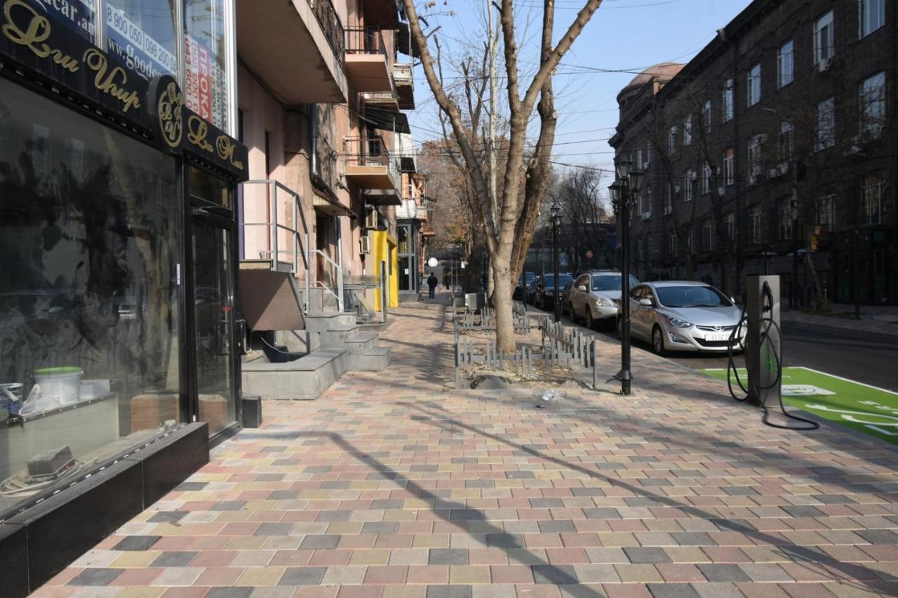 A&X Hostel And Tours Γιερεβάν Εξωτερικό φωτογραφία