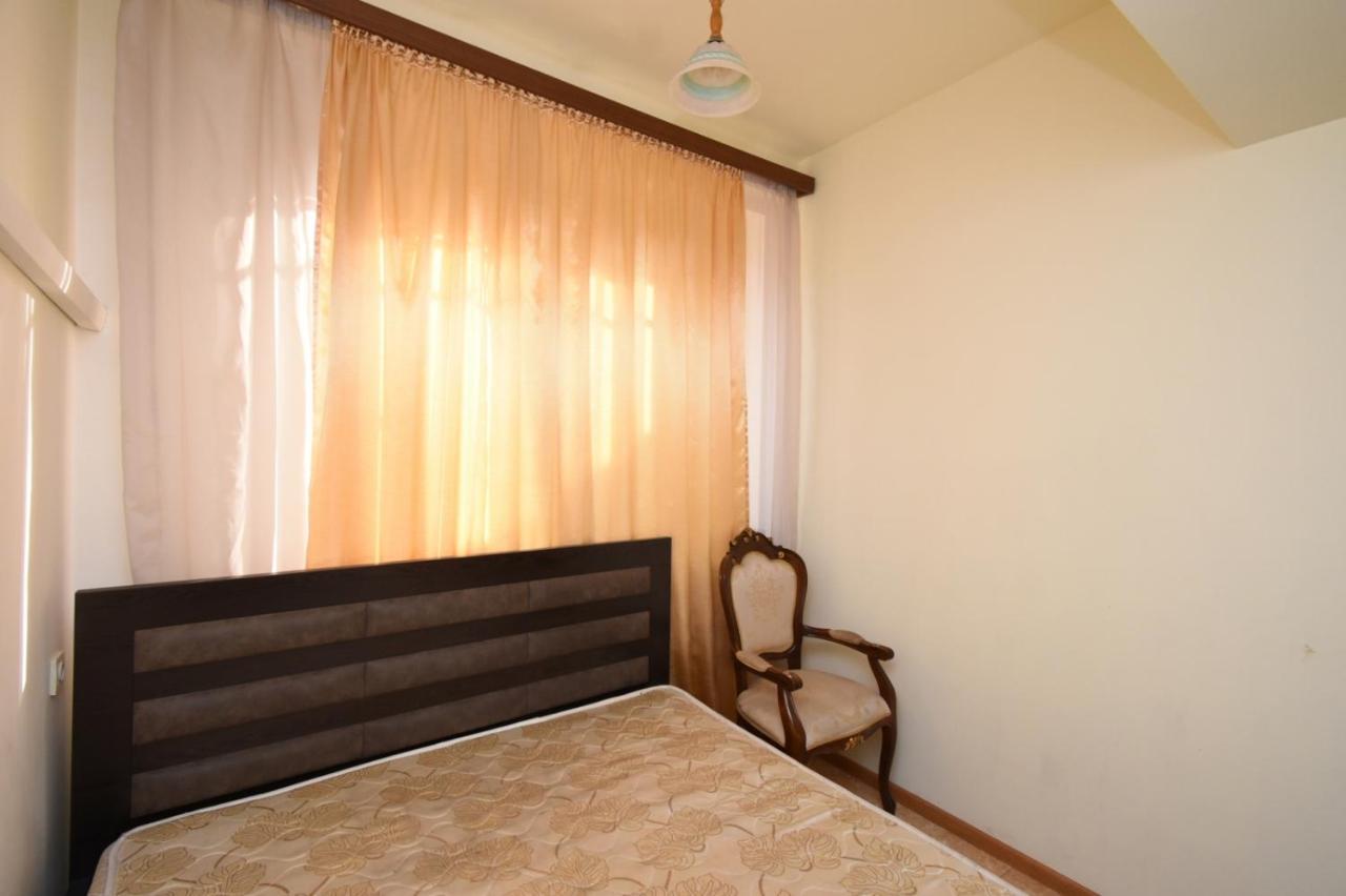 A&X Hostel And Tours Γιερεβάν Εξωτερικό φωτογραφία