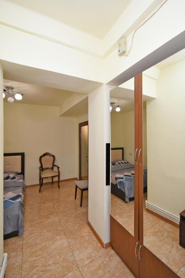 A&X Hostel And Tours Γιερεβάν Εξωτερικό φωτογραφία