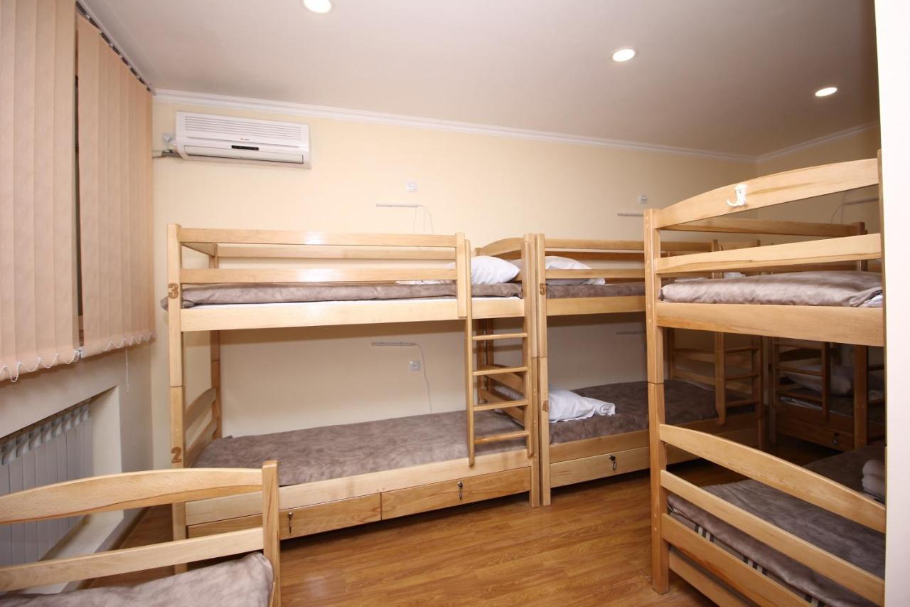 A&X Hostel And Tours Γιερεβάν Εξωτερικό φωτογραφία