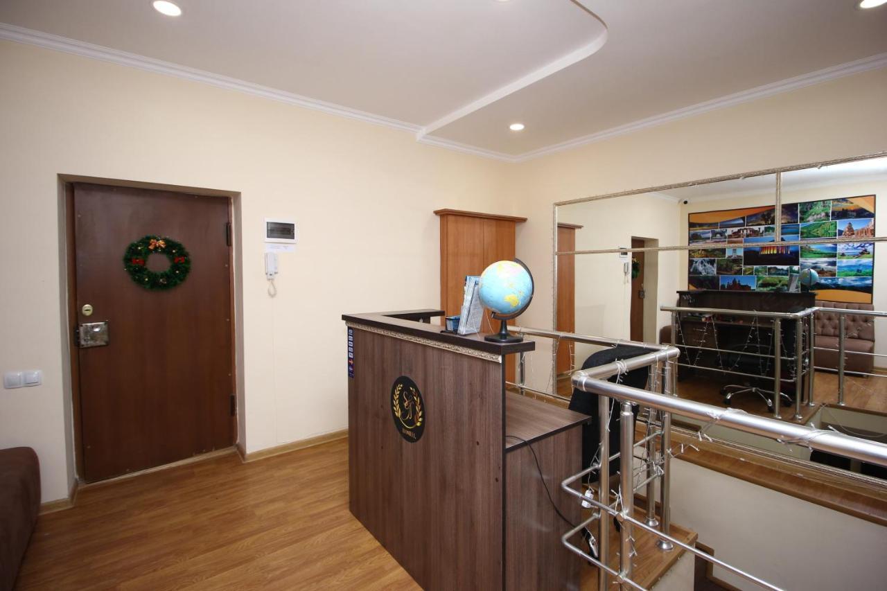 A&X Hostel And Tours Γιερεβάν Εξωτερικό φωτογραφία